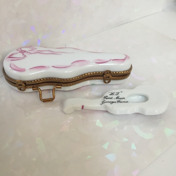 Limoges Rochard Violin & Case w/ Rose Design NIB - Picture 7 of 7